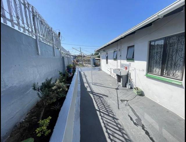 2 BEDROOM HOUSE FOR SALE IN WIGGINS